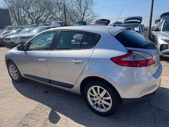 Used Renault Megane 2009 for sale - 77939309: Photo