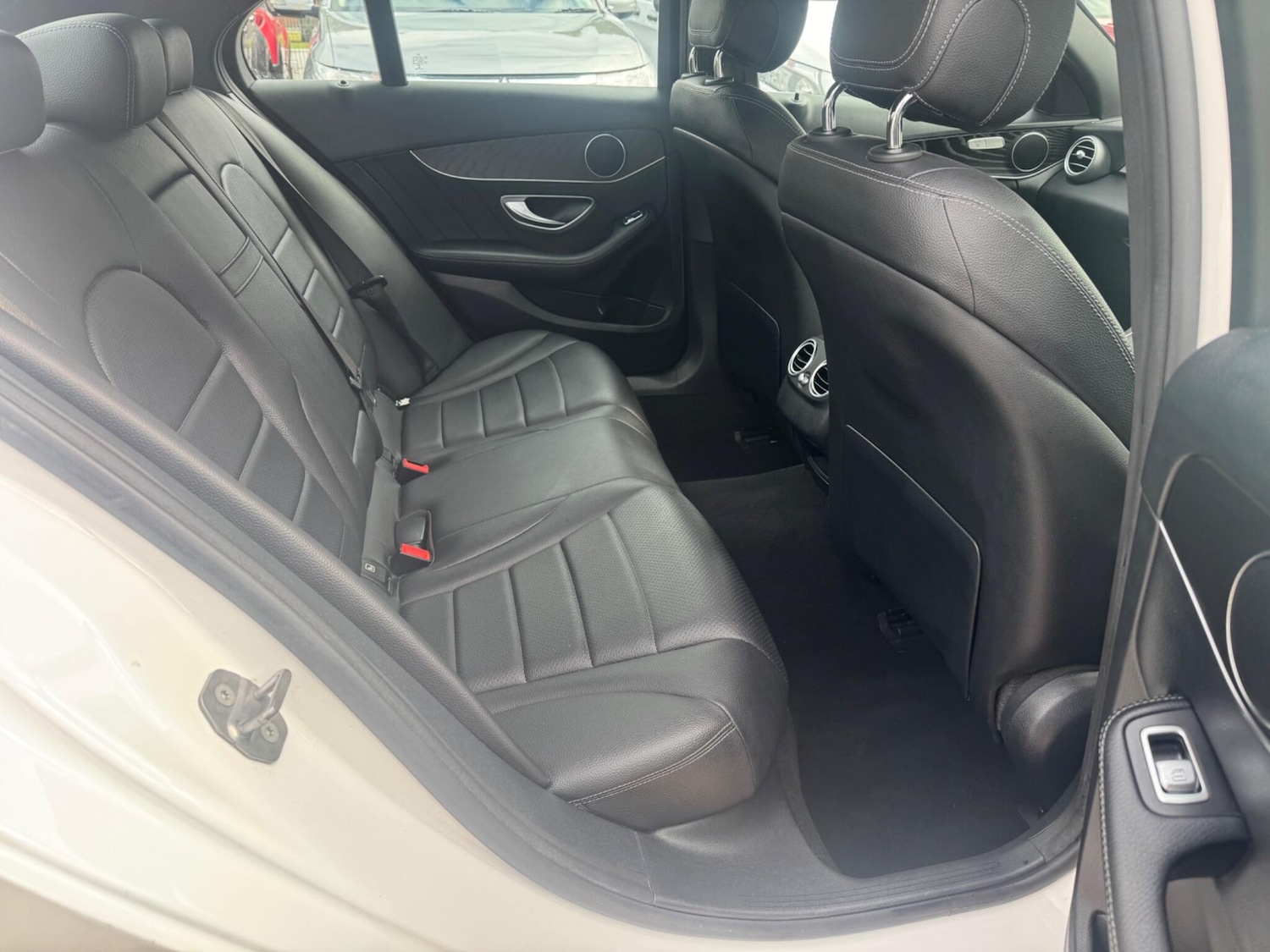 Used Mercedes-Benz C Class 2017 for sale - 75857442: Photo 10