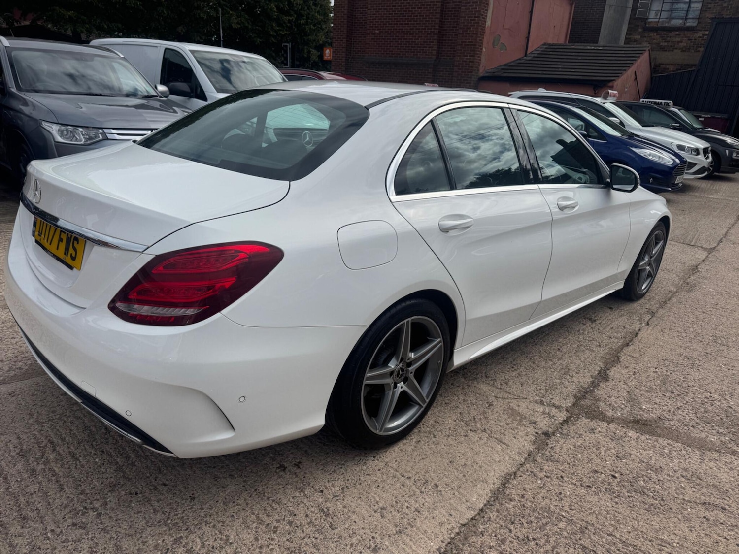 Used Mercedes-Benz C Class 2017 for sale - 75857442: Photo 4