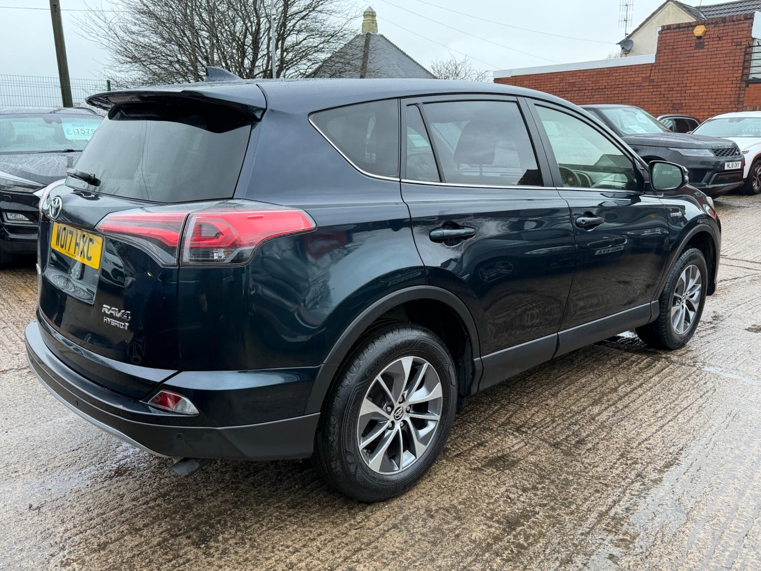 Used Toyota RAV4 2017 for sale - 77479337: Photo 4