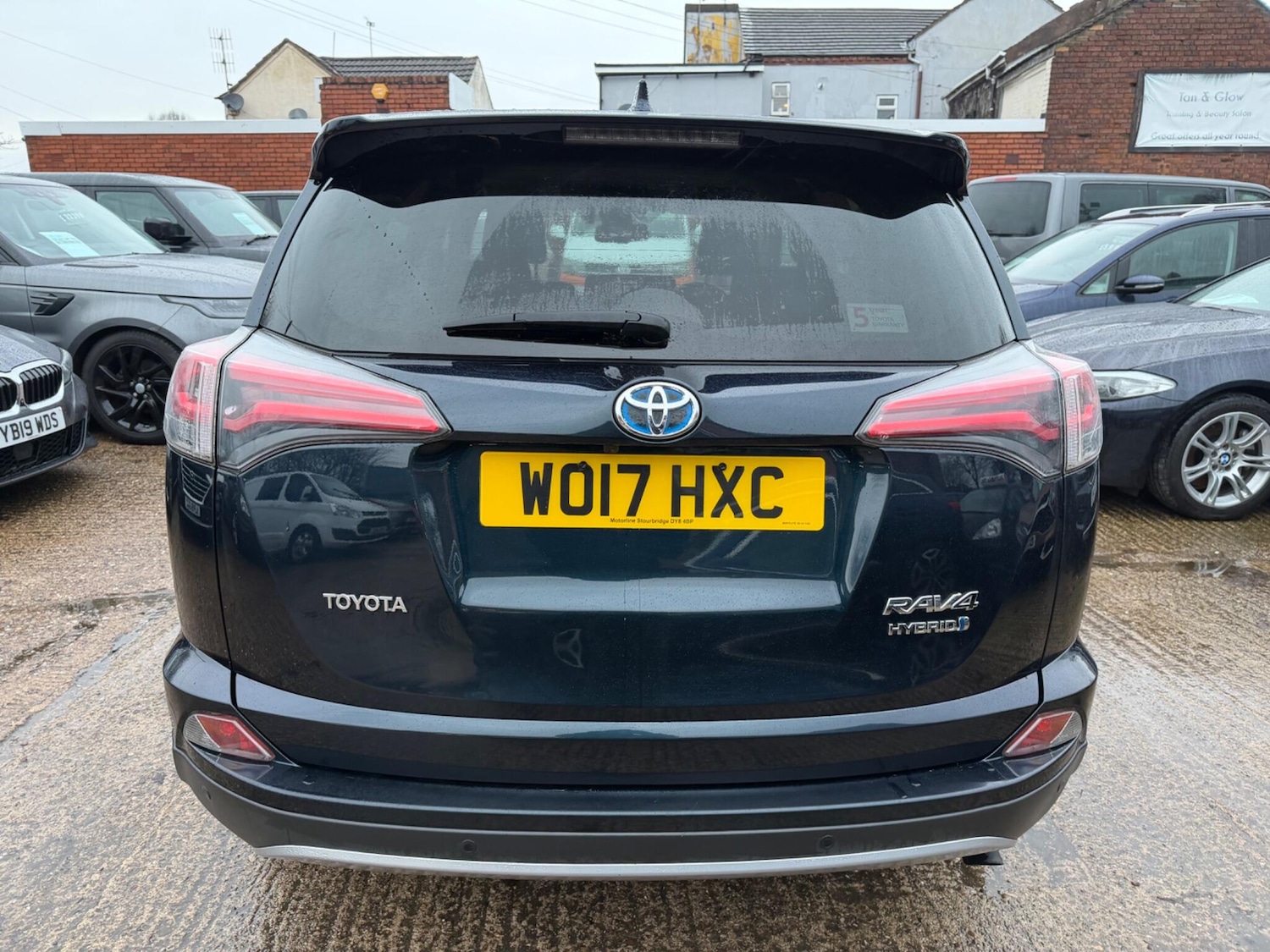 Used Toyota RAV4 2017 for sale - 77479337: Photo 5