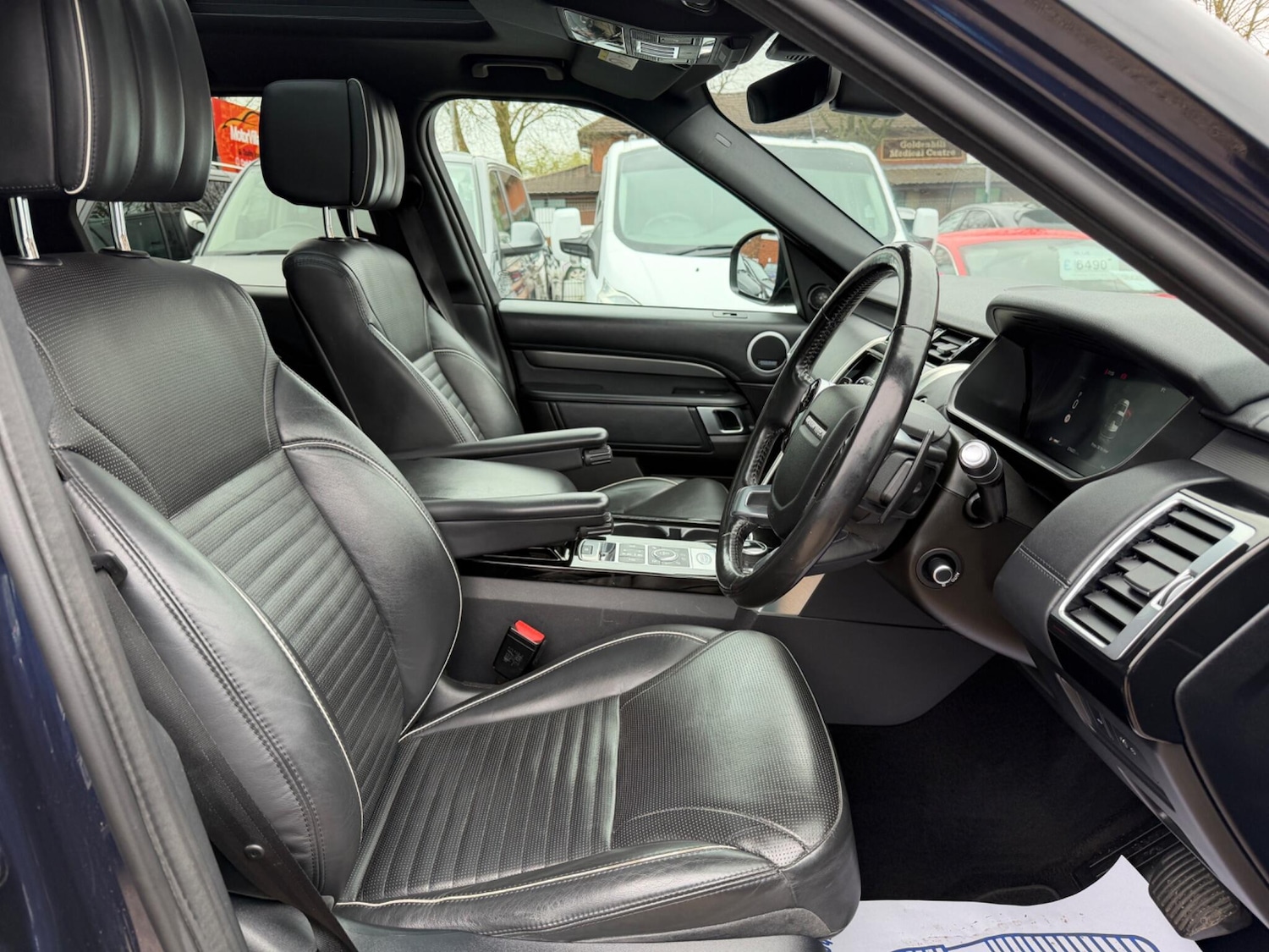 Used Land Rover Discovery 2018 for sale - 78100229: Photo 11