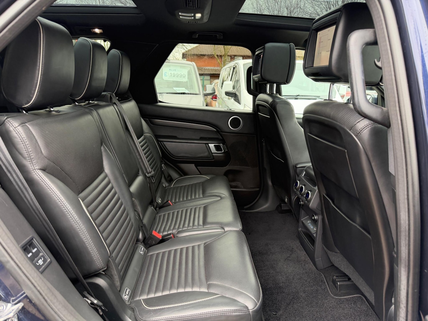 Used Land Rover Discovery 2018 for sale - 78100229: Photo 12