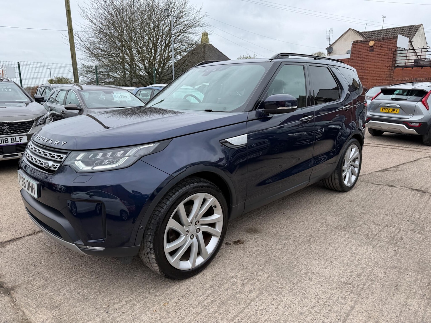 Used Land Rover Discovery 2018 for sale - 78100229: Photo 3