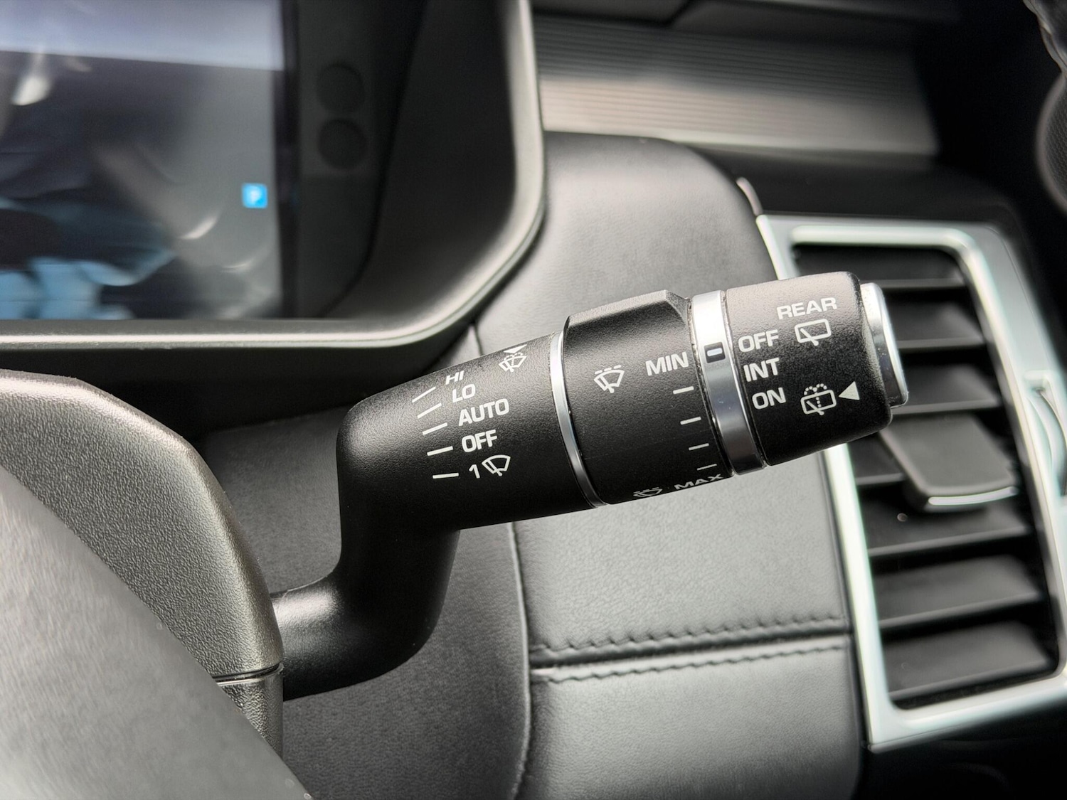 Used Land Rover Discovery 2018 for sale - 78100229: Photo 34