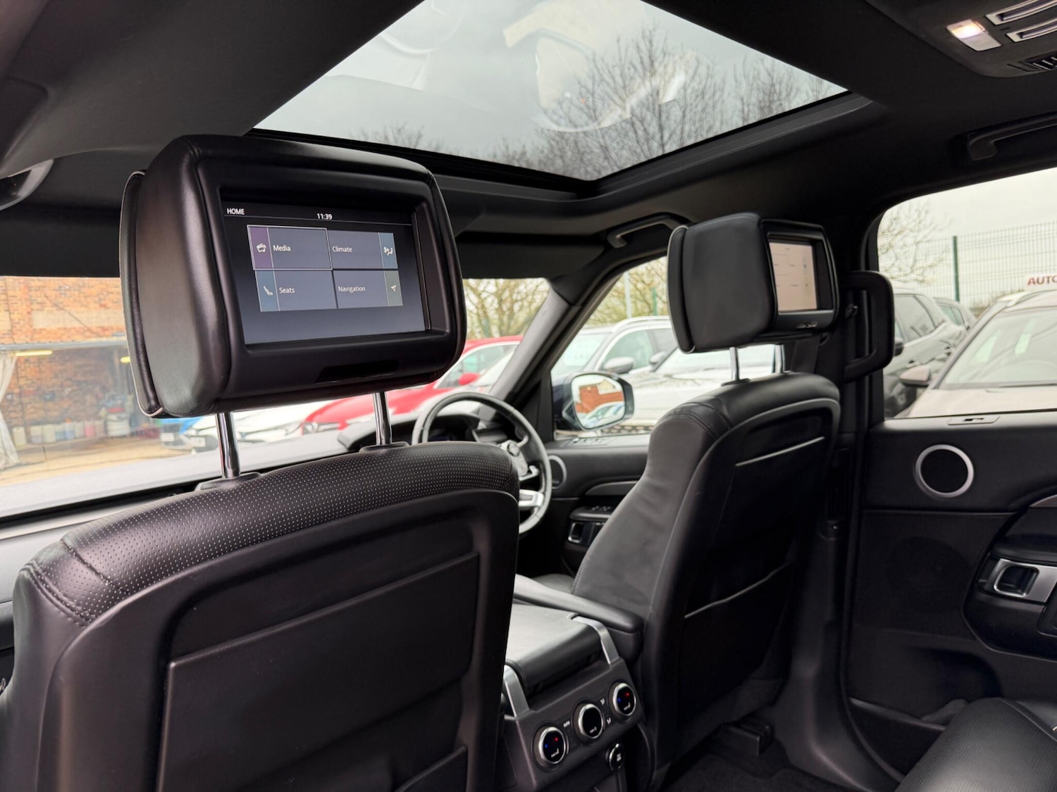 Used Land Rover Discovery 2018 for sale - 78100229: Photo 48