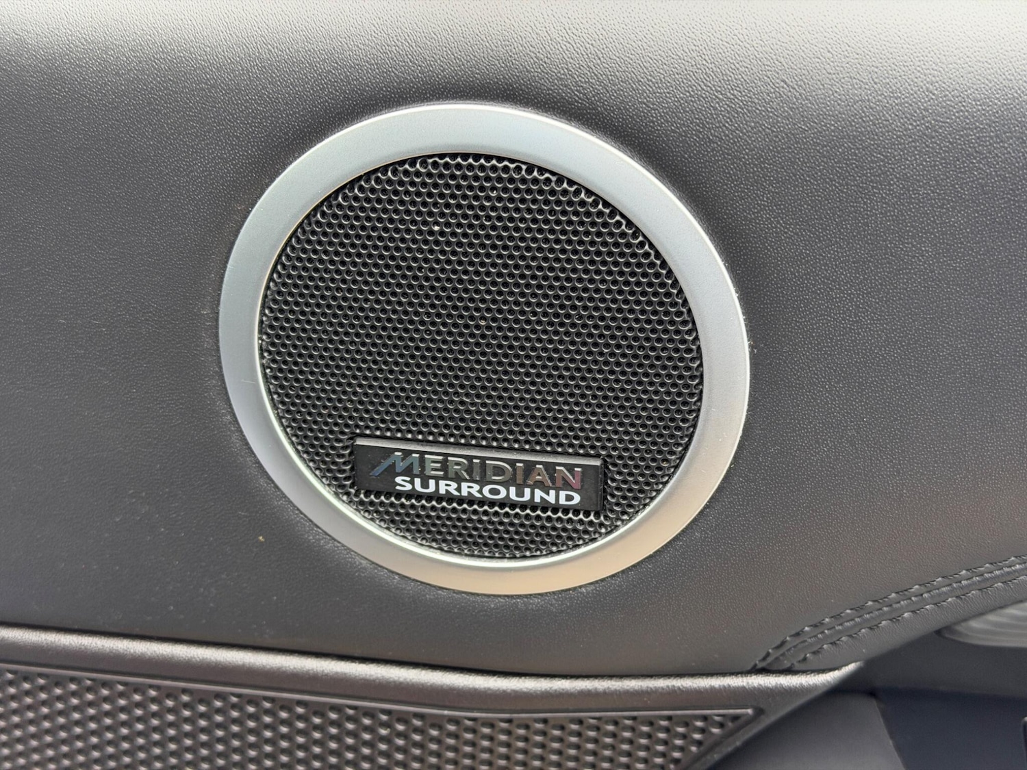 Used Land Rover Discovery 2018 for sale - 78100229: Photo 50