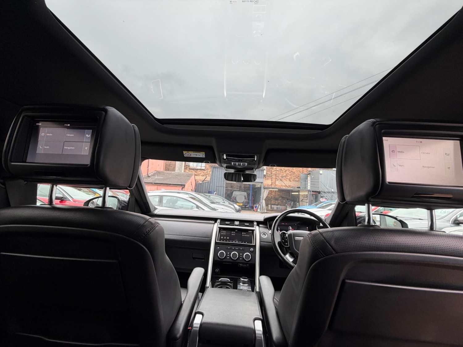 Used Land Rover Discovery 2018 for sale - 78100229: Photo 54