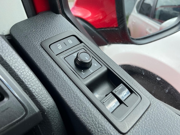 Used Volkswagen Transporter 2019 for sale - 75600469: Photo 41