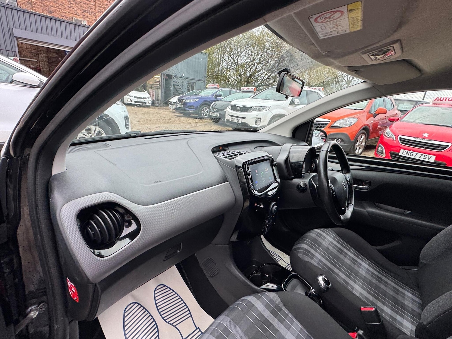 Used Peugeot 108 2018 for sale - 76989514: Photo 19