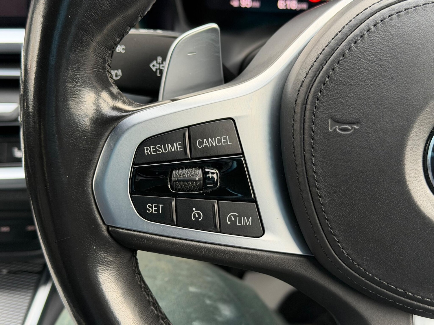 Used BMW 3 Series 2019 for sale - 77229663: Photo 32