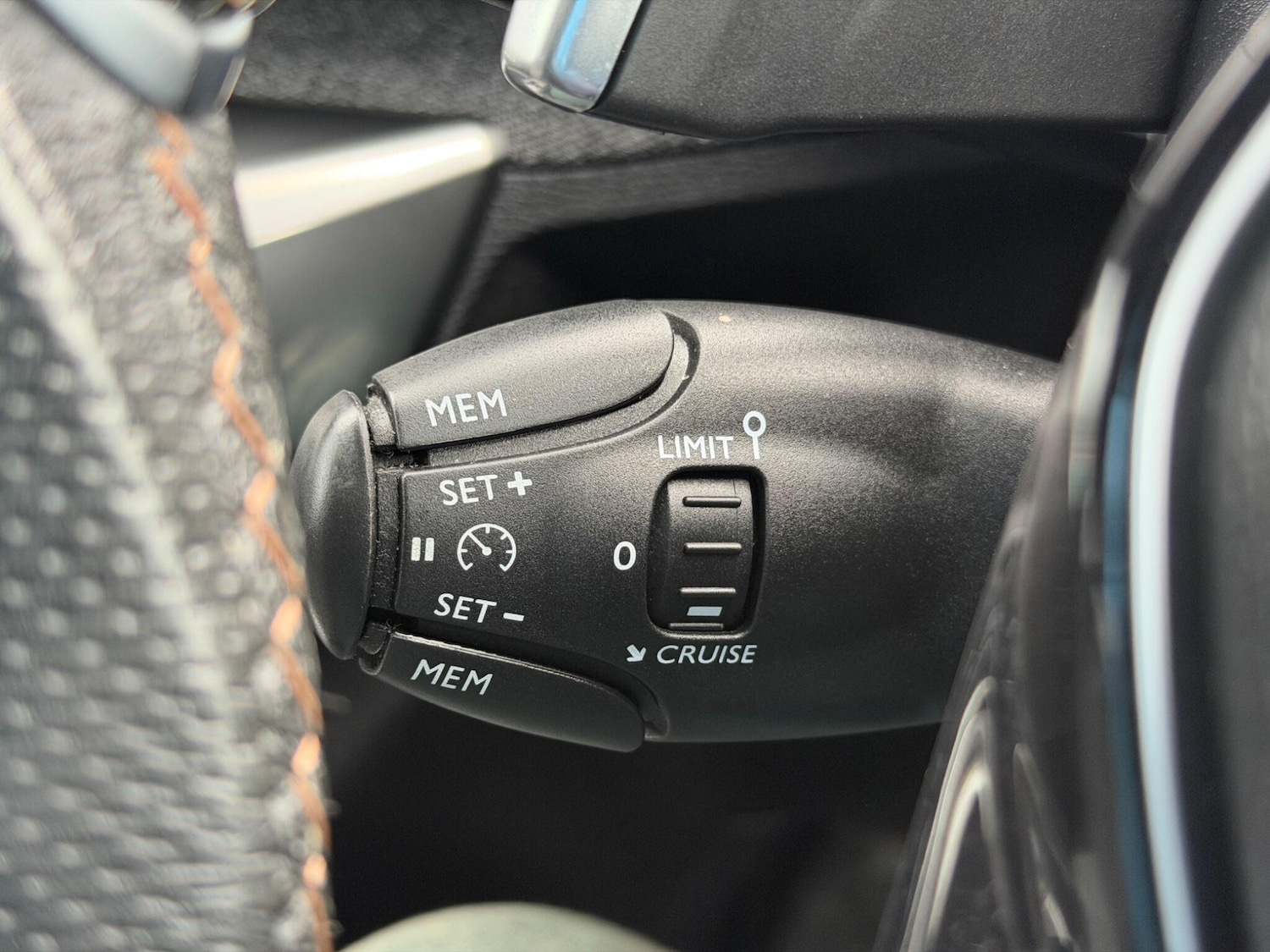 Used Peugeot 3008 2018 for sale - 78019683: Photo 25