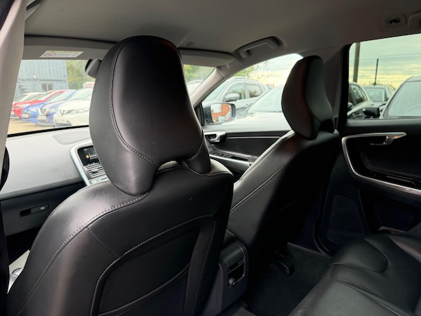 Used Volvo XC60 2016 for sale - 76227145: Photo 32