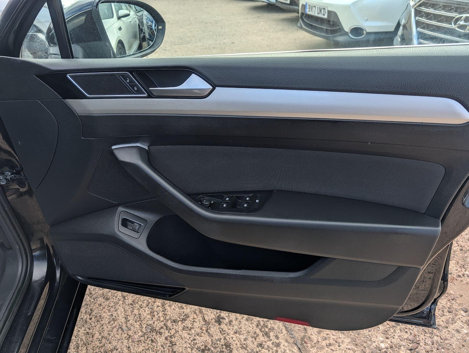 Used Volkswagen Passat 2019 for sale - 76042312: Photo 11