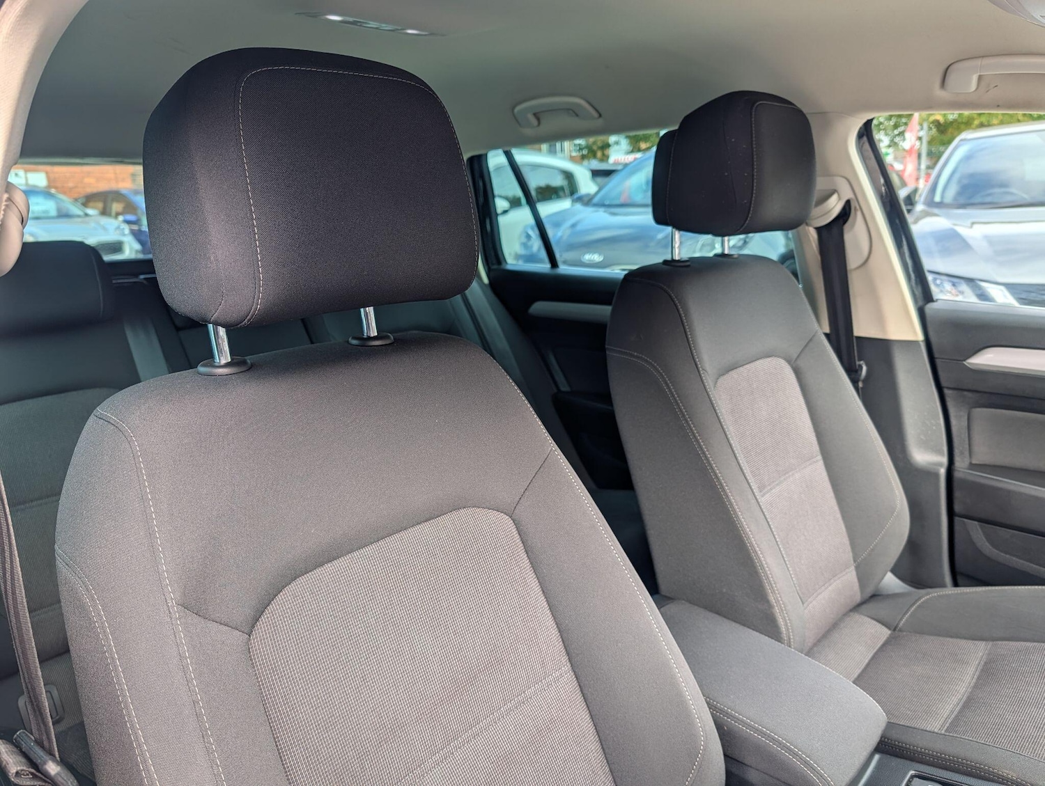 Used Volkswagen Passat 2019 for sale - 76042312: Photo 14