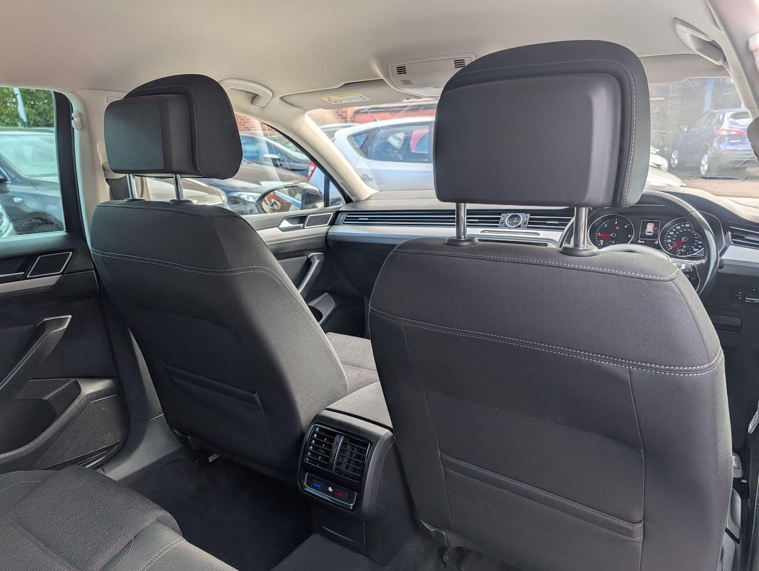 Used Volkswagen Passat 2019 for sale - 76042312: Photo 15