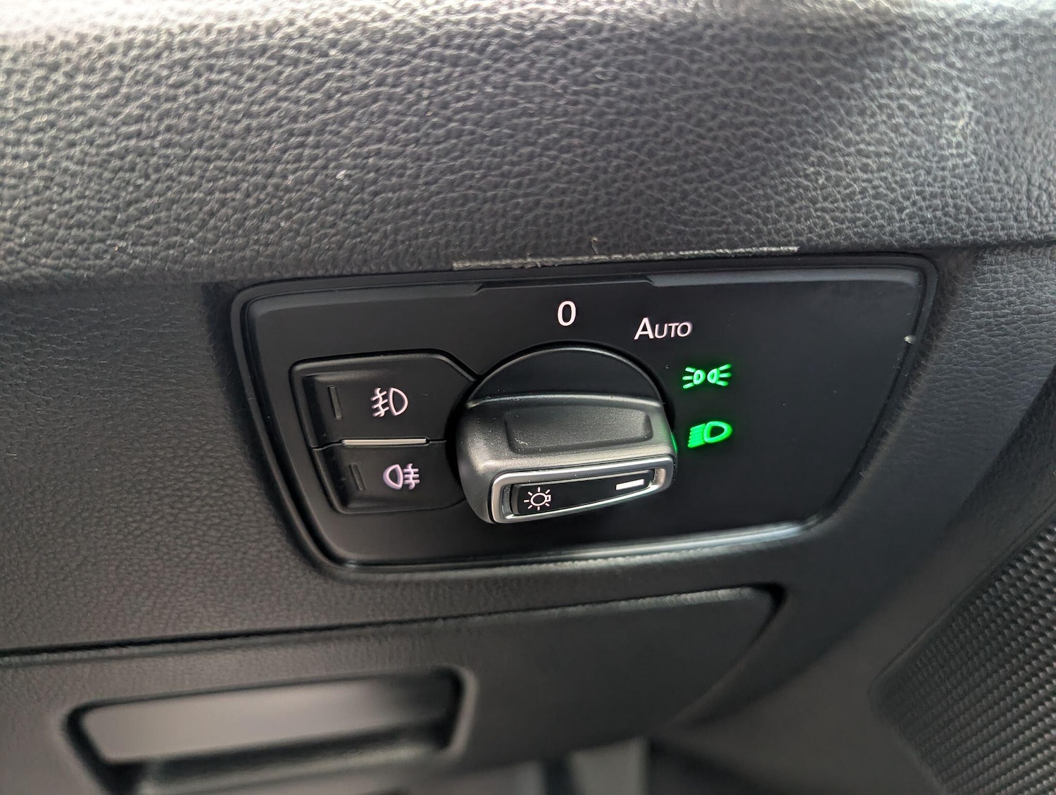 Used Volkswagen Passat 2019 for sale - 76042312: Photo 29