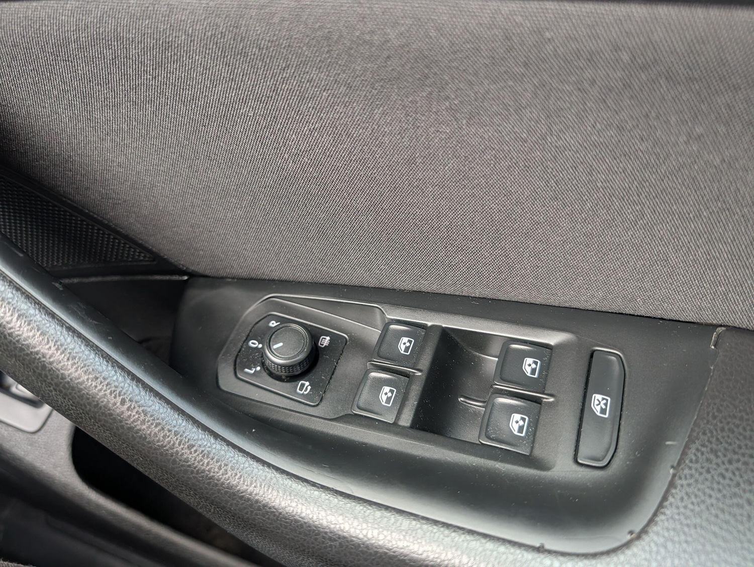 Used Volkswagen Passat 2019 for sale - 76042312: Photo 30