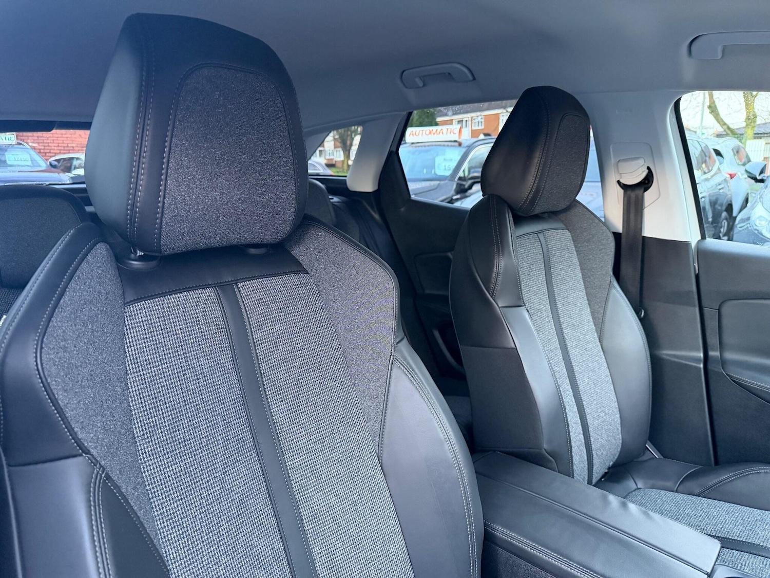 Used Peugeot 3008 2018 for sale - 76765918: Photo 12