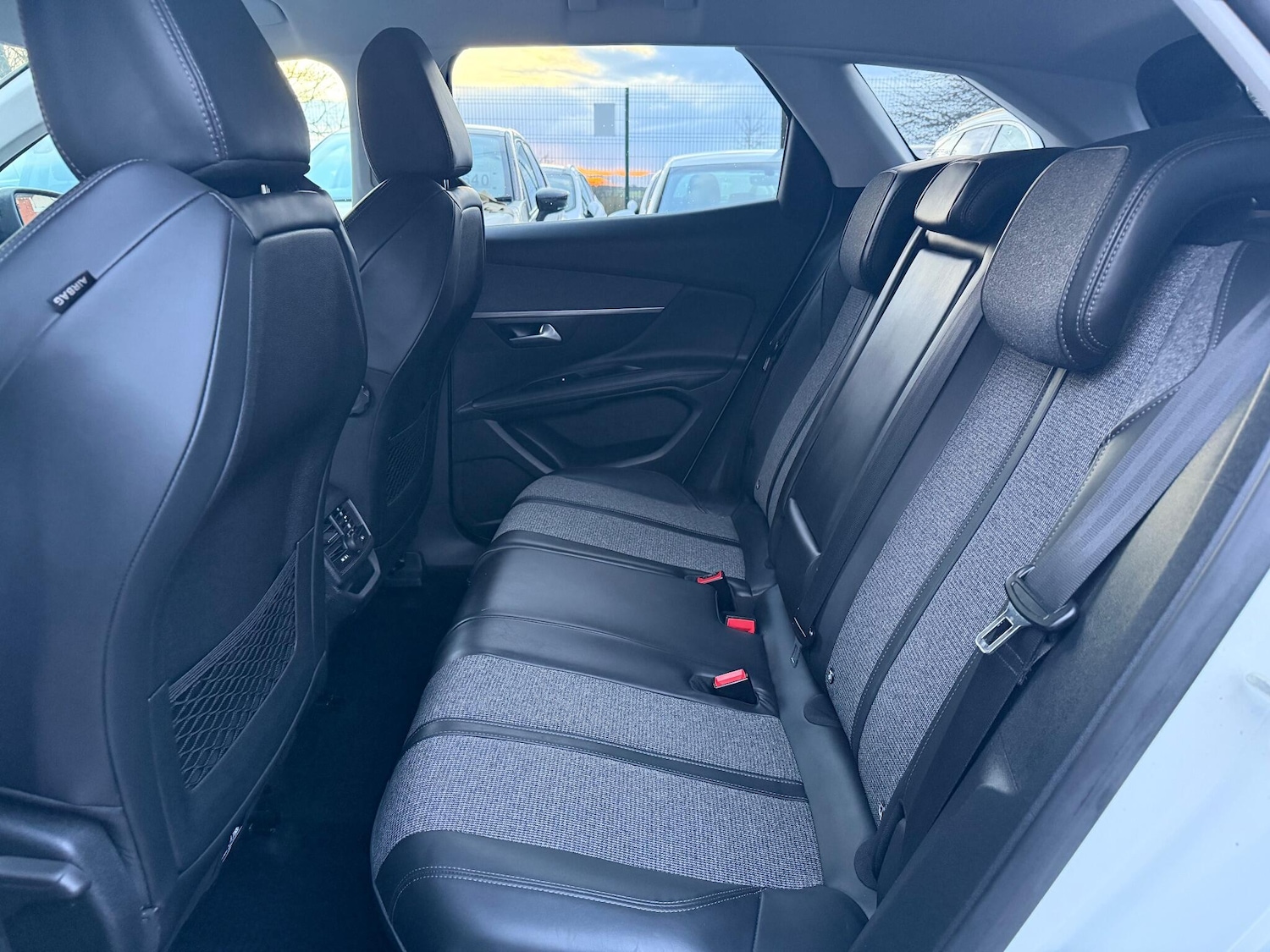 Used Peugeot 3008 2018 for sale - 76765918: Photo 17