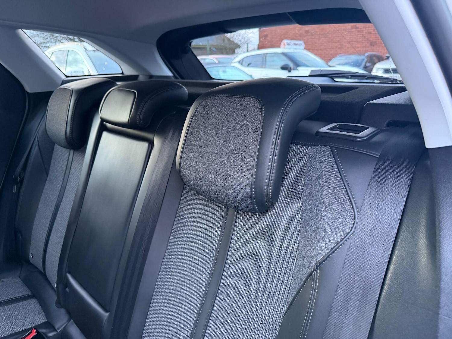 Used Peugeot 3008 2018 for sale - 76765918: Photo 21