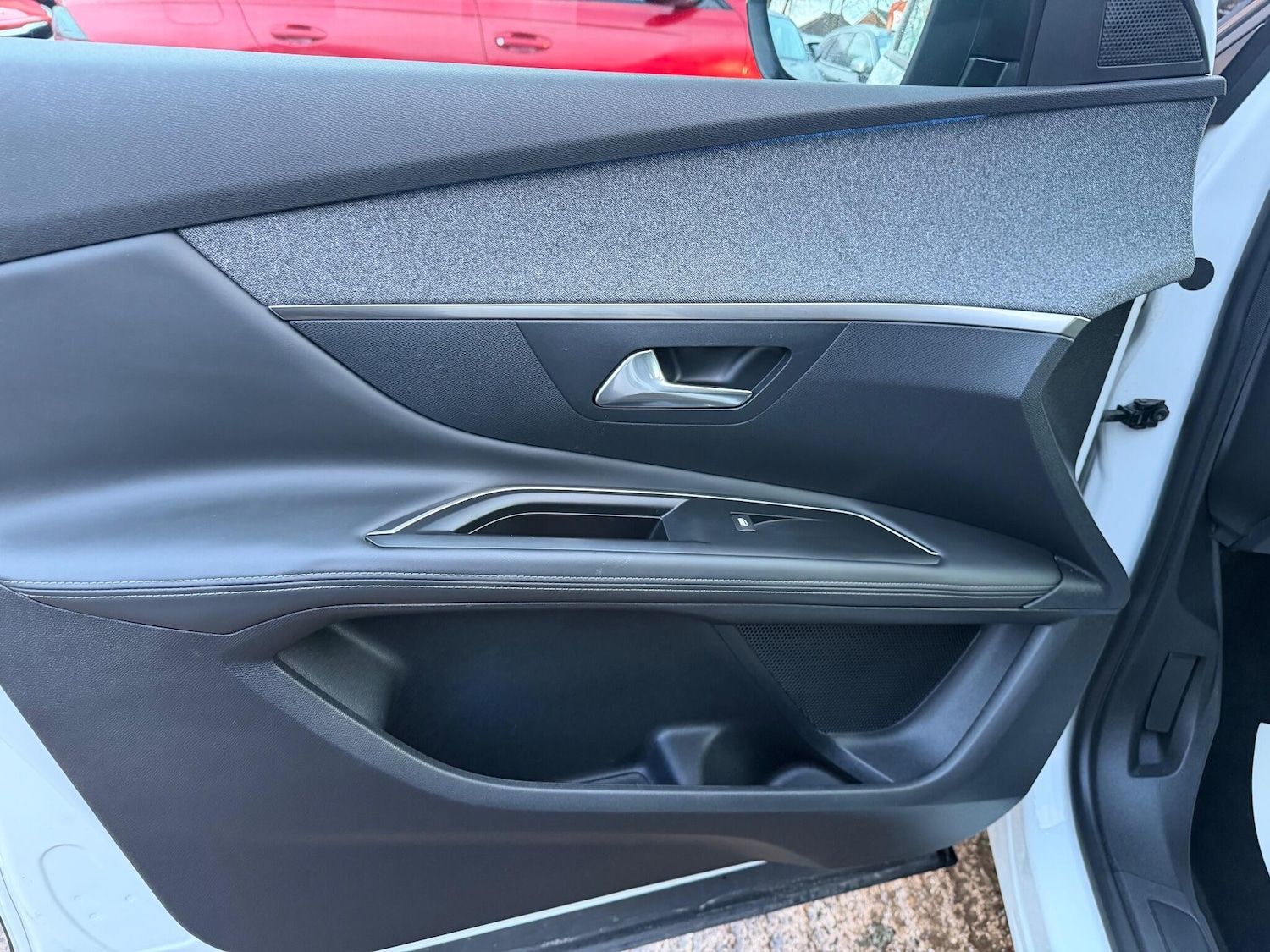 Used Peugeot 3008 2018 for sale - 76765918: Photo 23