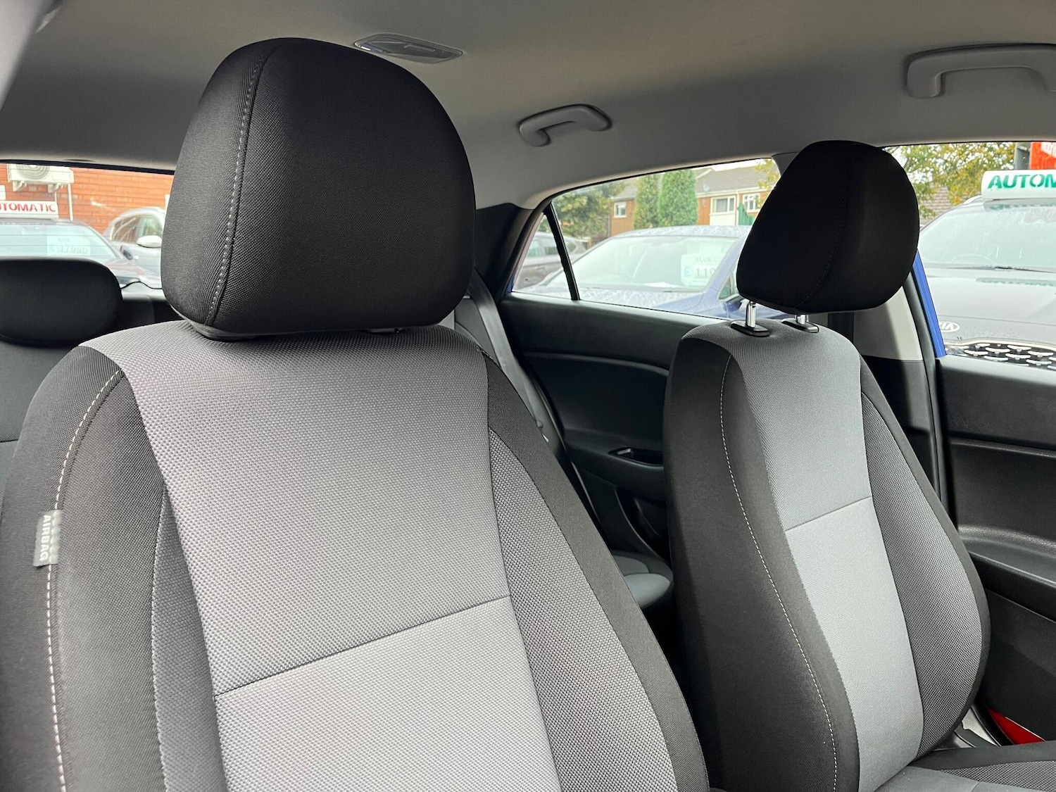 Used Hyundai i20 2018 for sale - 76136219: Photo 10