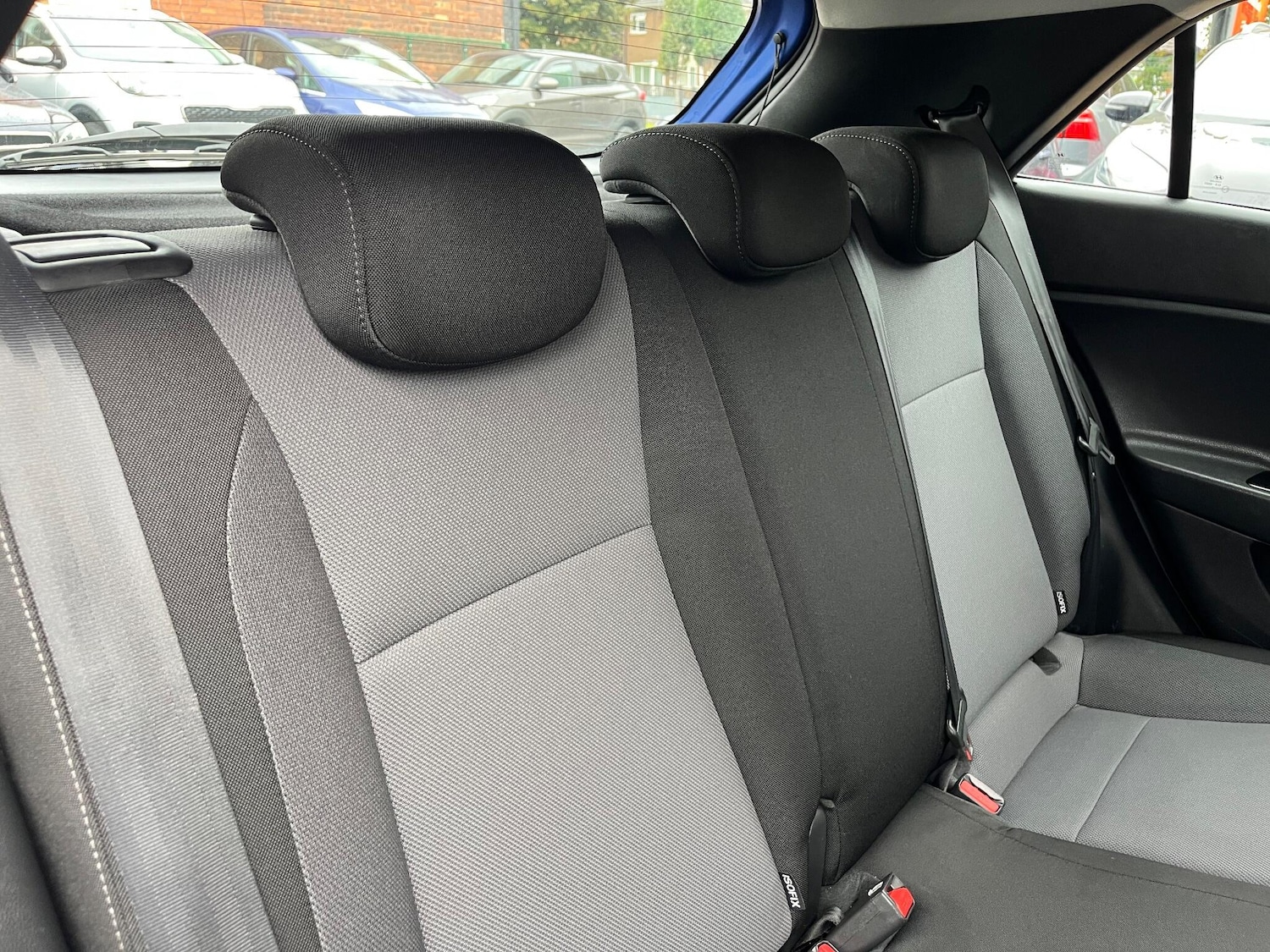 Used Hyundai i20 2018 for sale - 76136219: Photo 13