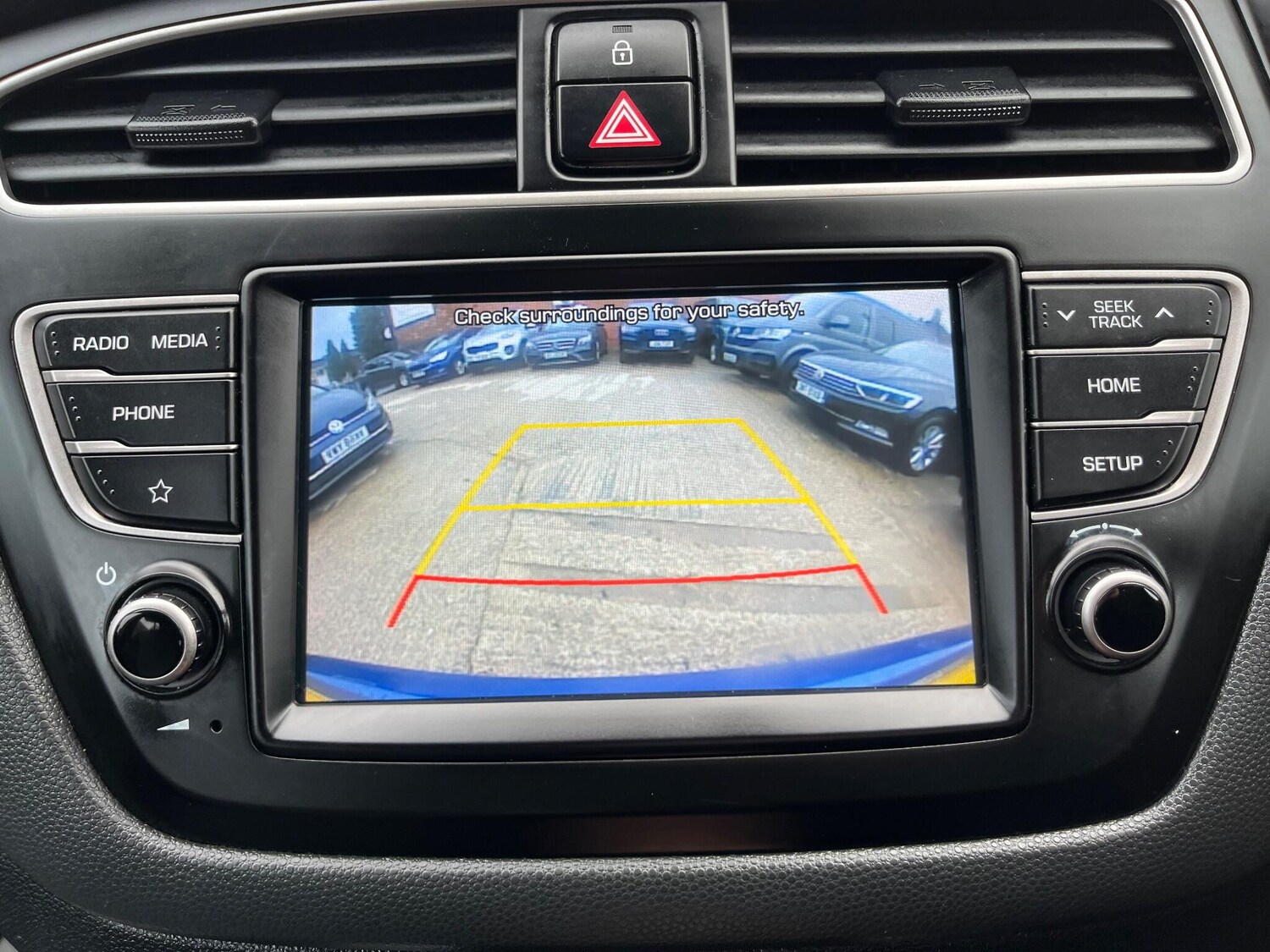 Used Hyundai i20 2018 for sale - 76136219: Photo 27