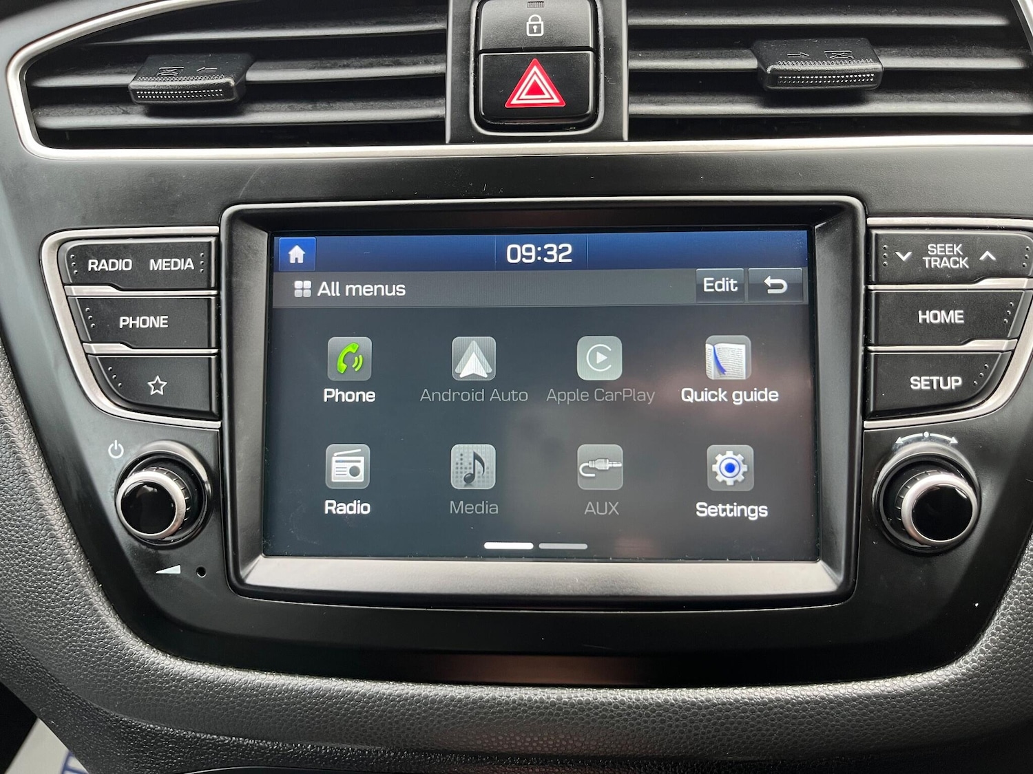 Used Hyundai i20 2018 for sale - 76136219: Photo 29