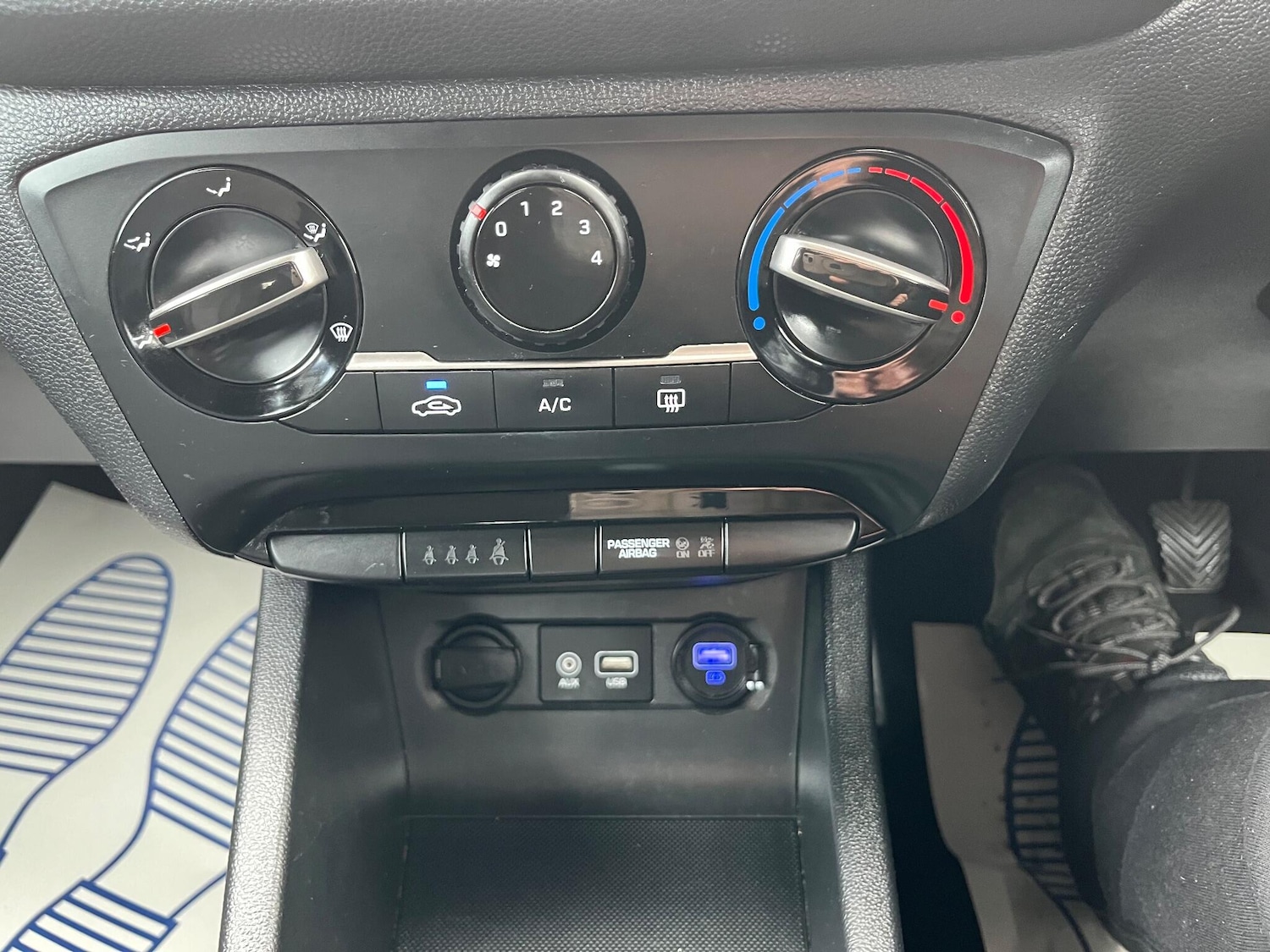 Used Hyundai i20 2018 for sale - 76136219: Photo 31