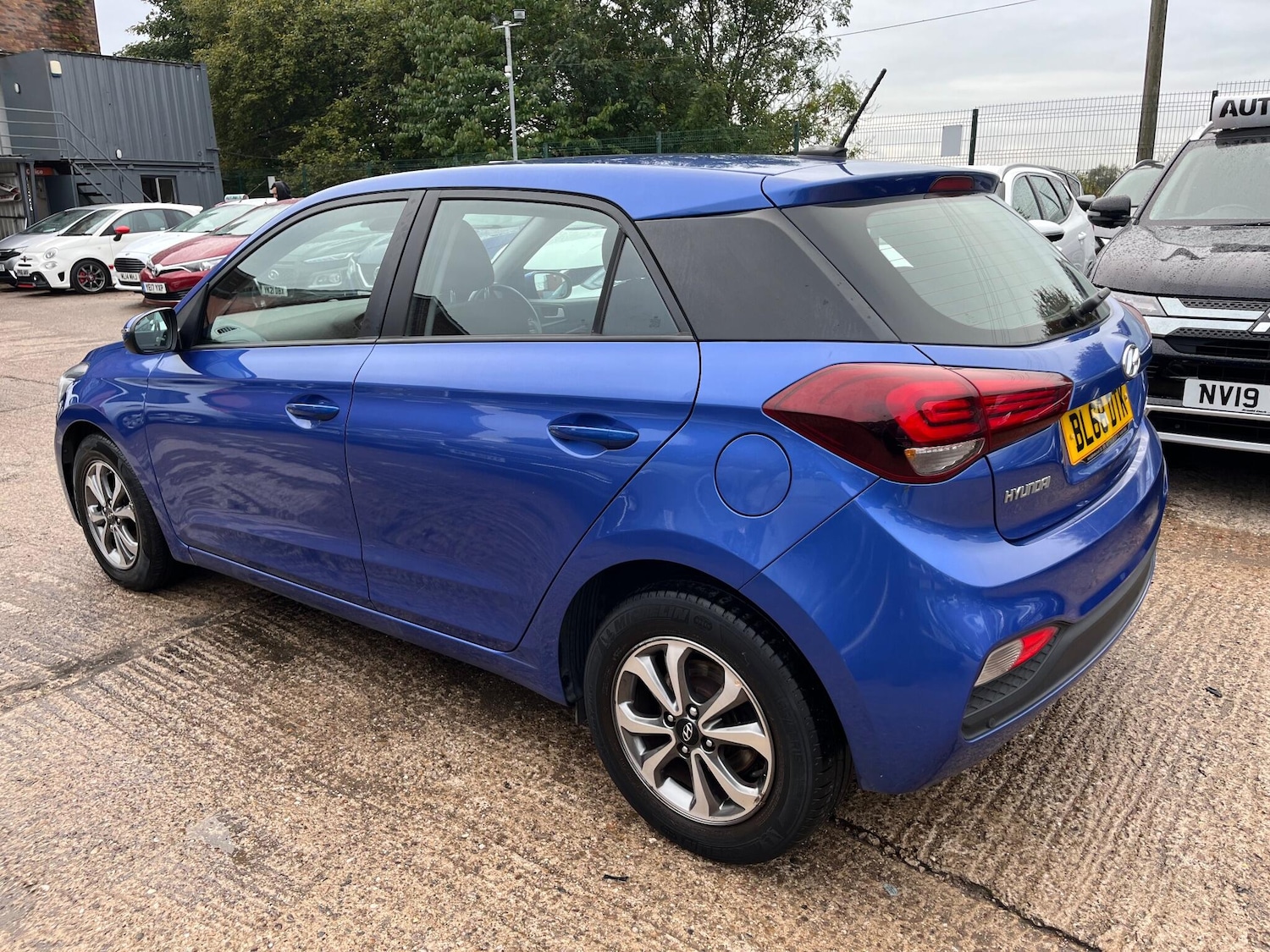 Used Hyundai i20 2018 for sale - 76136219: Photo 7
