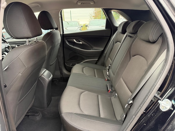 Used Hyundai i30 2017 for sale - 76227688: Photo 12