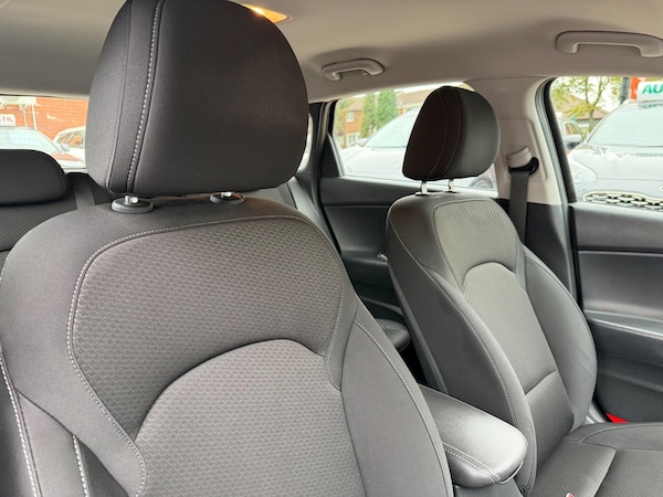 Used Hyundai i30 2017 for sale - 76227688: Photo 32
