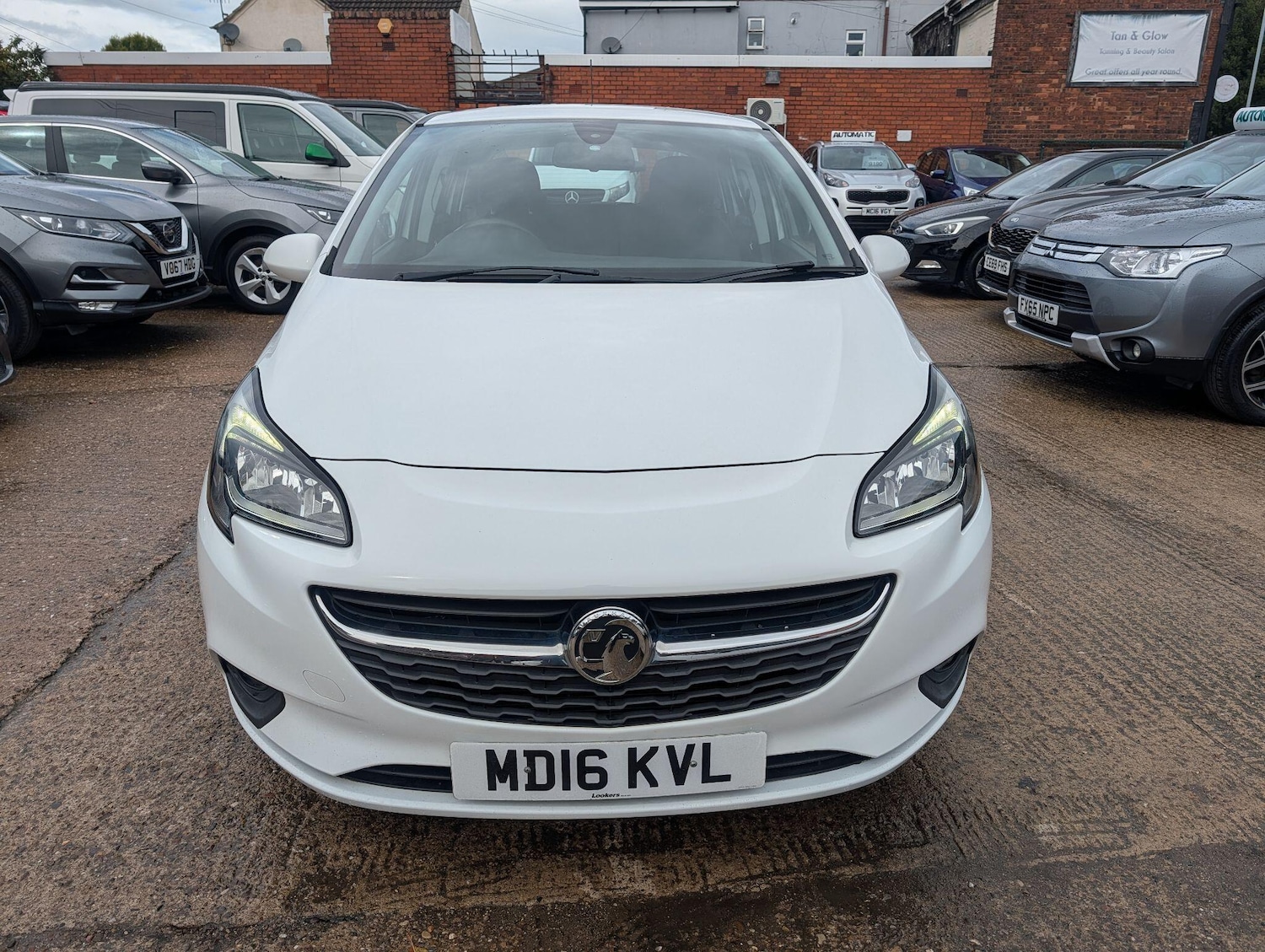 Used Vauxhall Corsa 2016 for sale - 75884659: Photo 2