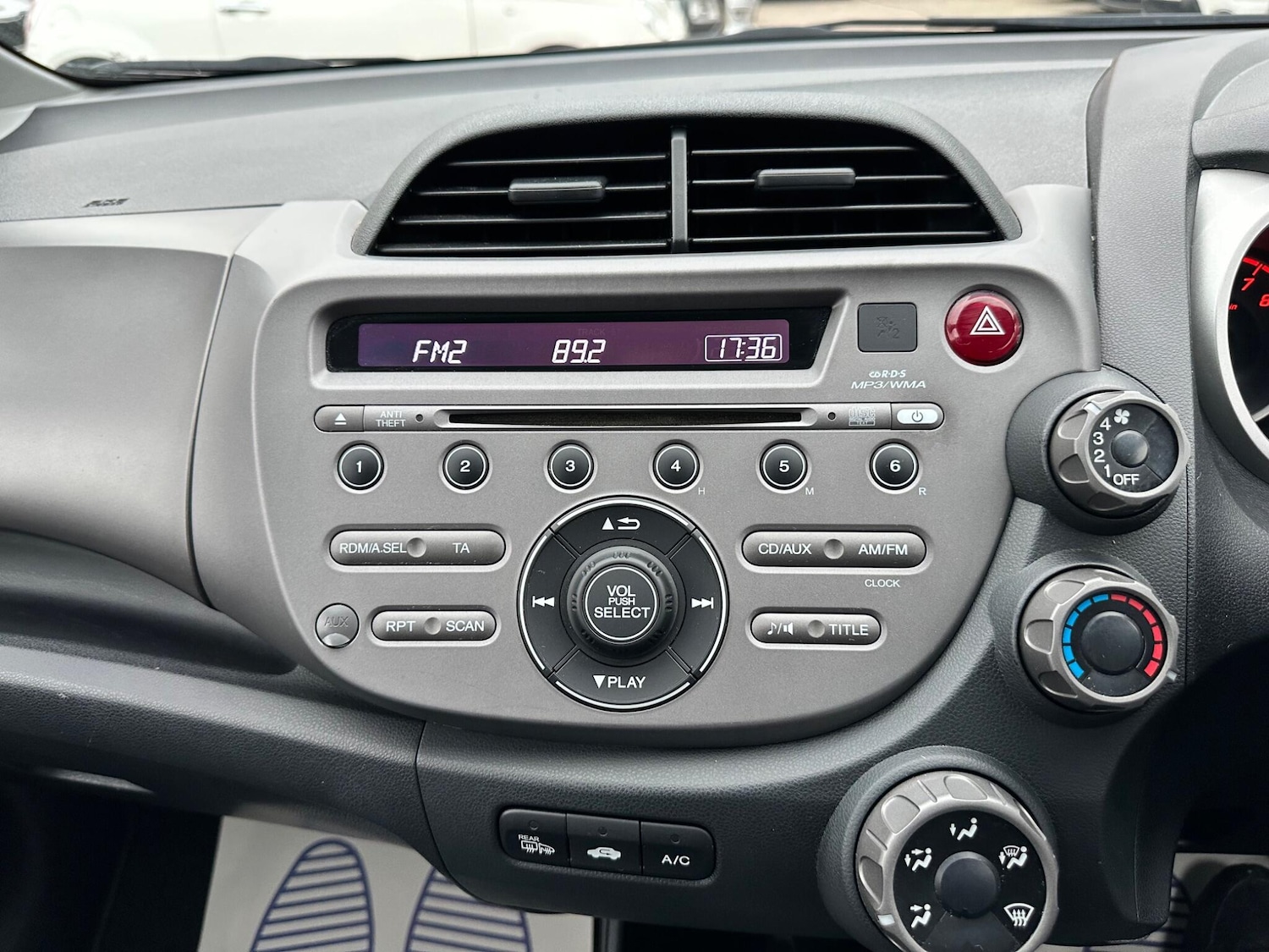 Used Honda Jazz 2009 for sale - 76992802: Photo 16