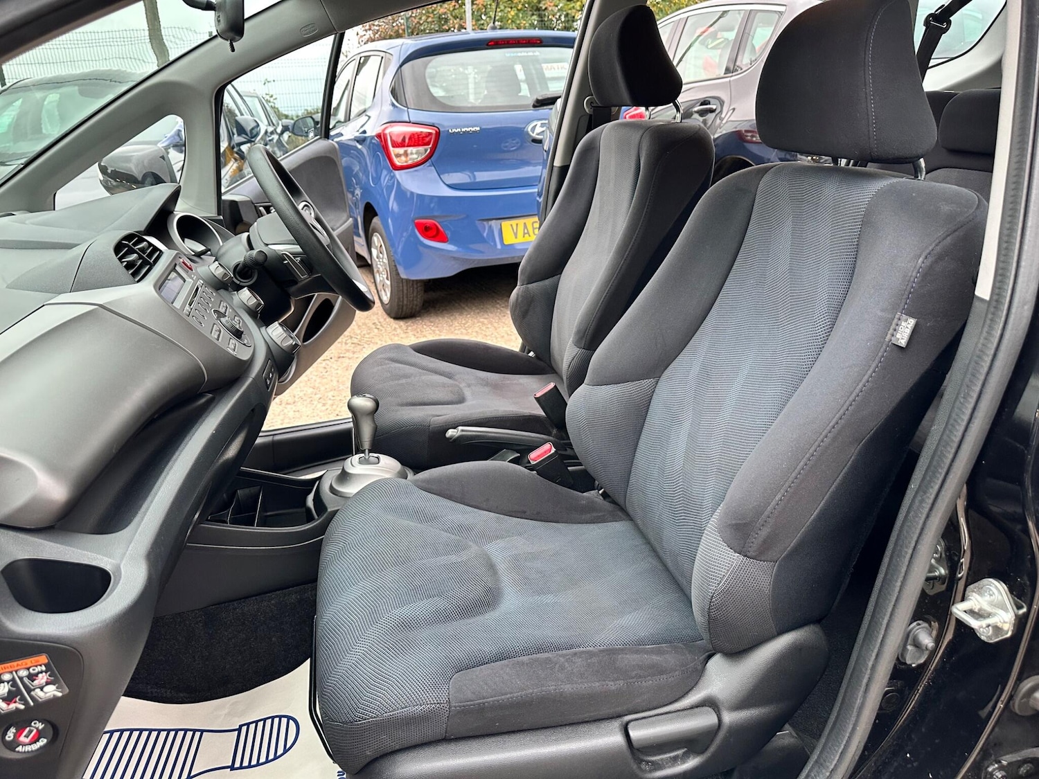 Used Honda Jazz 2009 for sale - 76992802: Photo 9