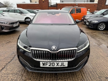 Used Skoda Superb 2020 for sale - 77174402: Photo