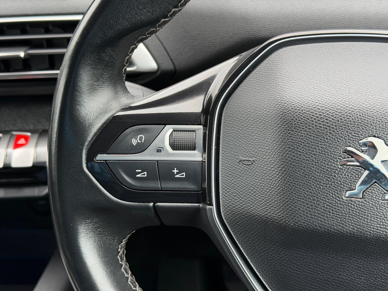 Used Peugeot 5008 2019 for sale - 78100343: Photo 25