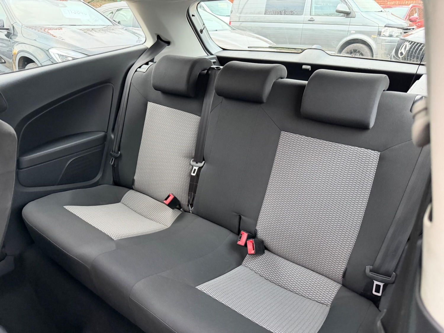 Used Volkswagen Polo 2012 for sale - 77082079: Photo 14