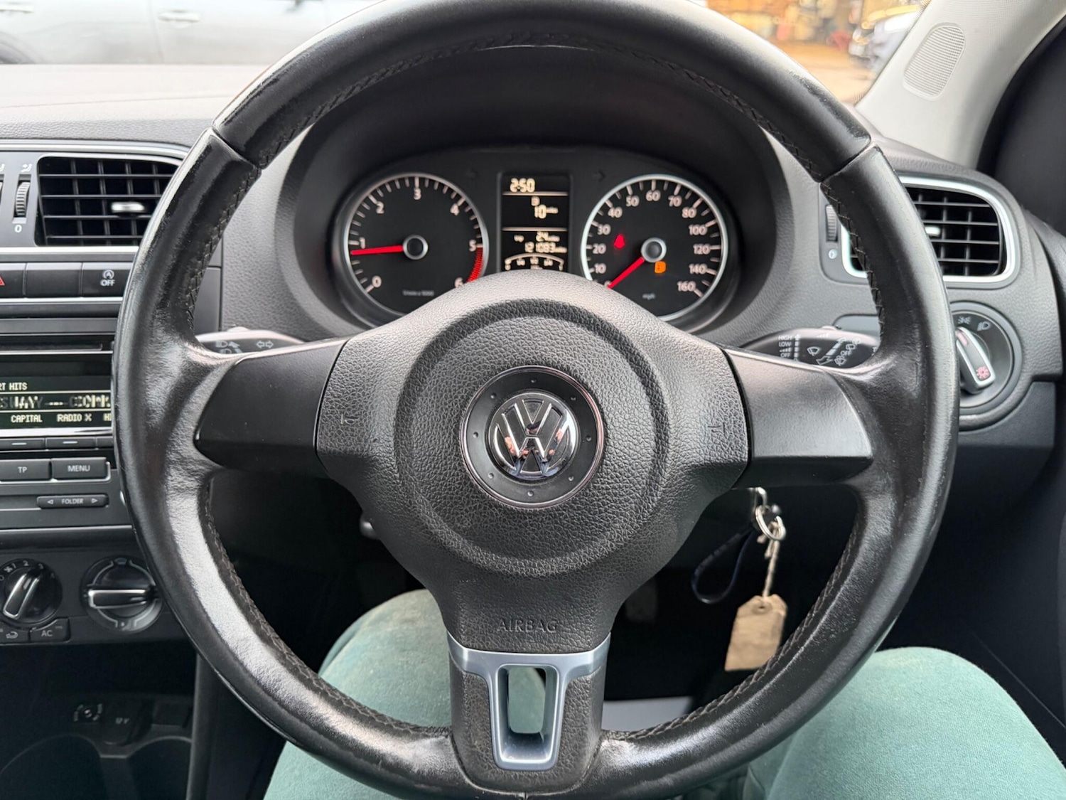 Used Volkswagen Polo 2012 for sale - 77082079: Photo 18