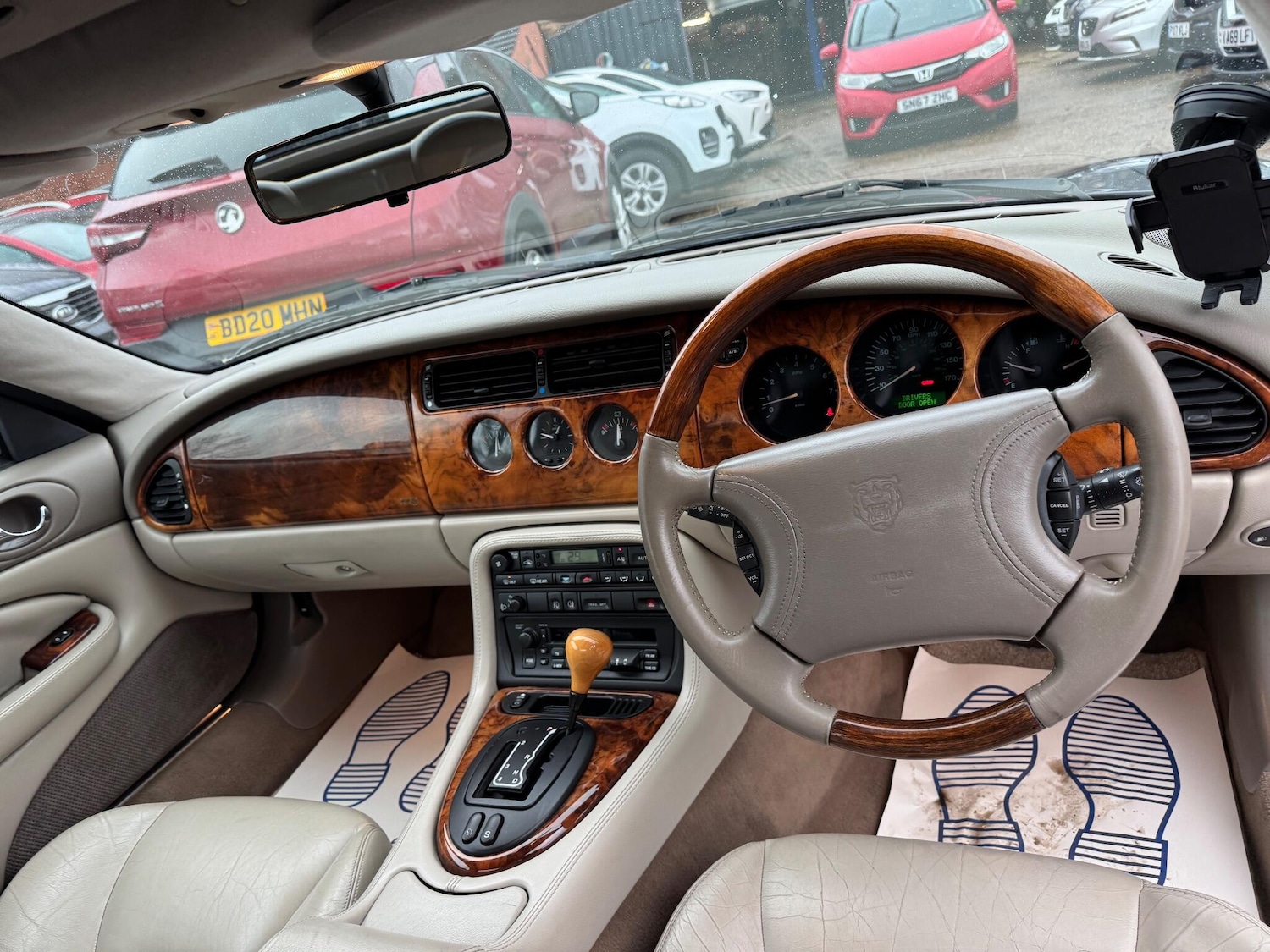 Used Jaguar XK8 1997 for sale - 76689832: Photo 12