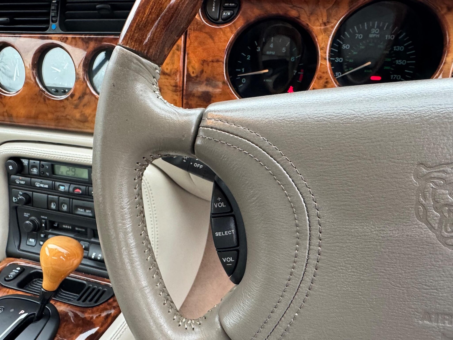 Used Jaguar XK8 1997 for sale - 76689832: Photo 16