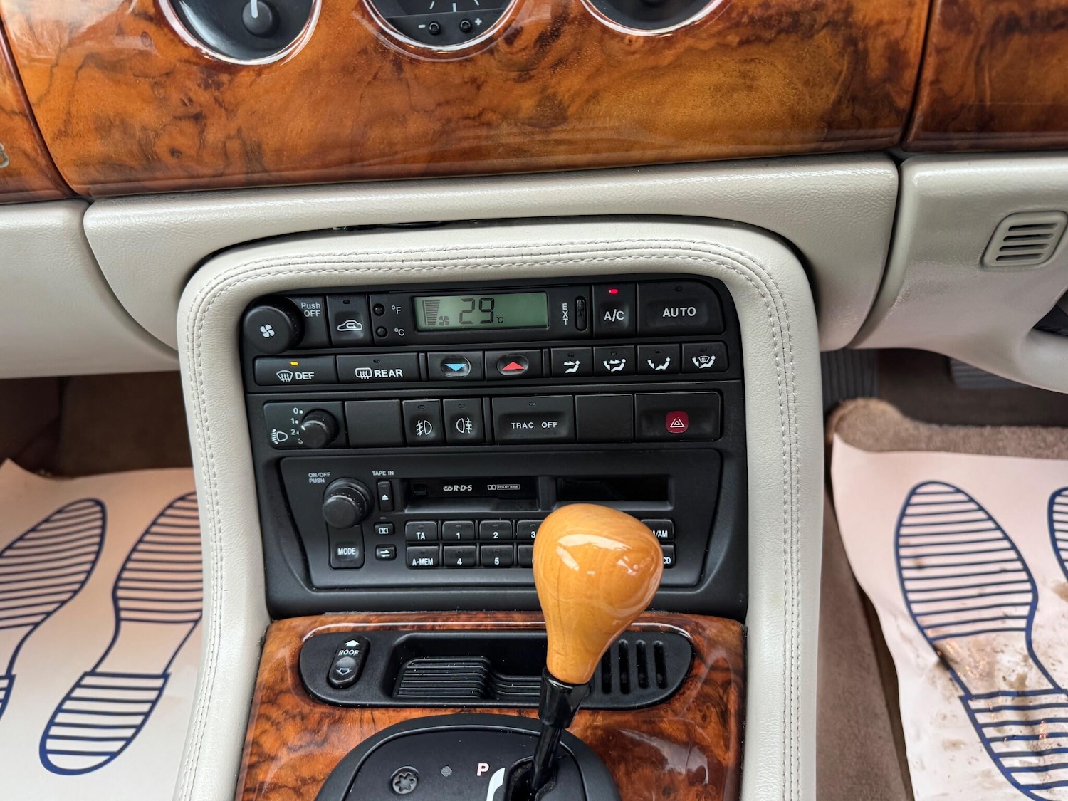 Used Jaguar XK8 1997 for sale - 76689832: Photo 20