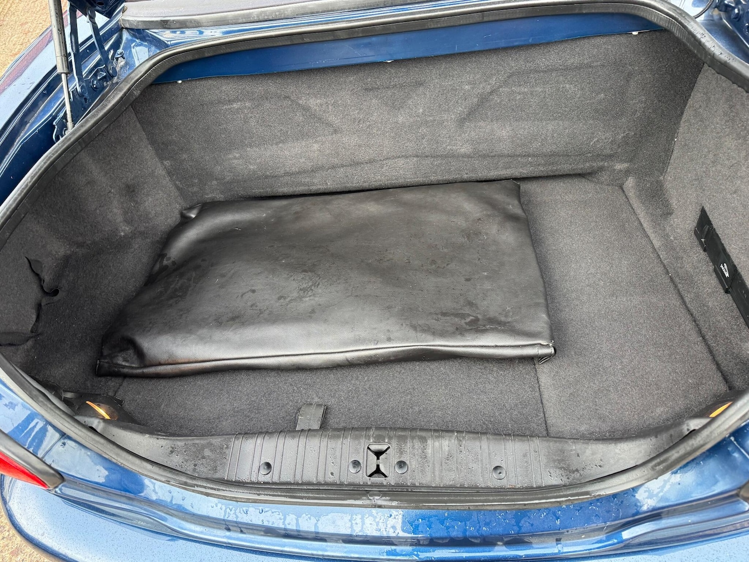 Used Jaguar XK8 1997 for sale - 76689832: Photo 27