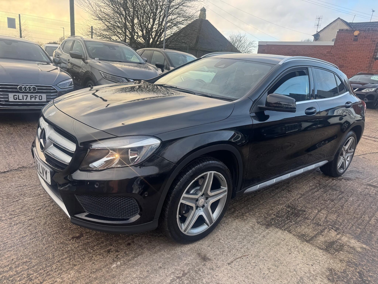 Used Mercedes-Benz GLA 2016 for sale - 76781482: Photo 3