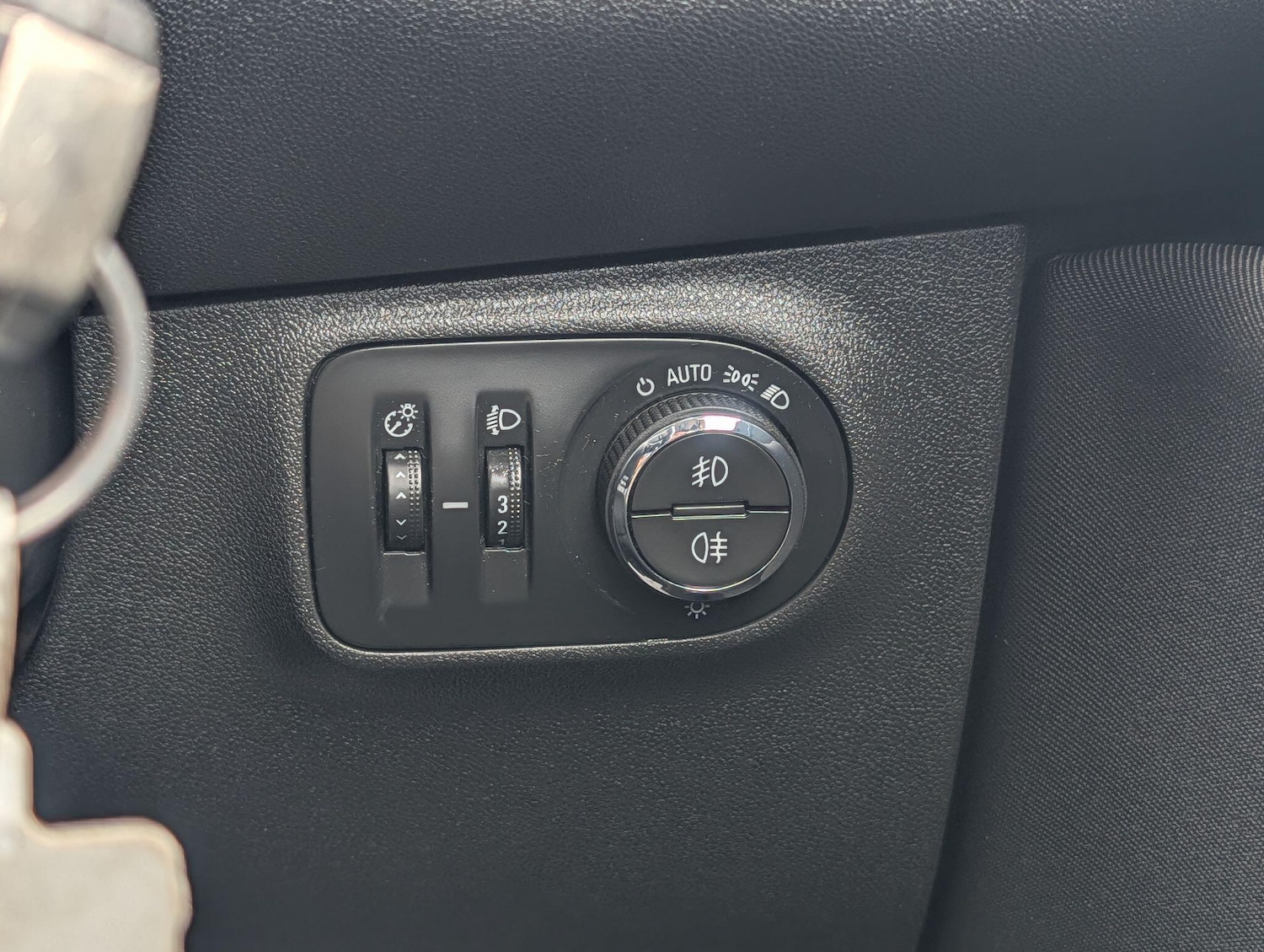 Used Vauxhall Corsa 2016 for sale - 76987877: Photo 26