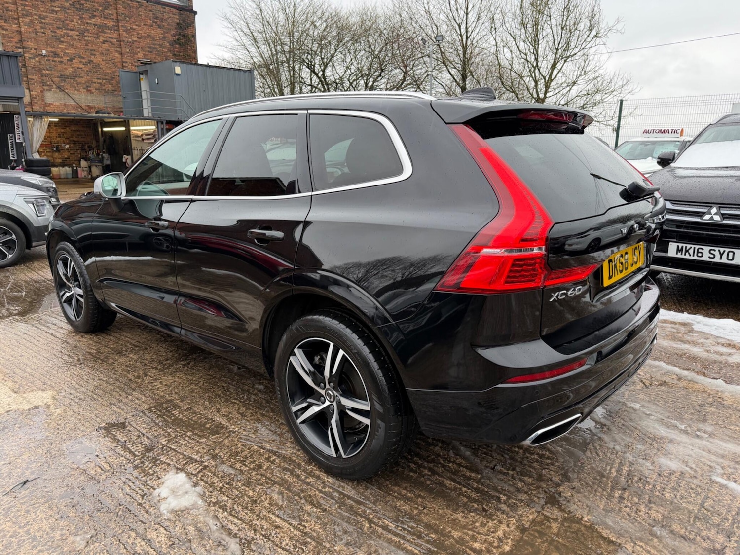 Used Volvo XC60 2018 for sale - 77143764: Photo 10