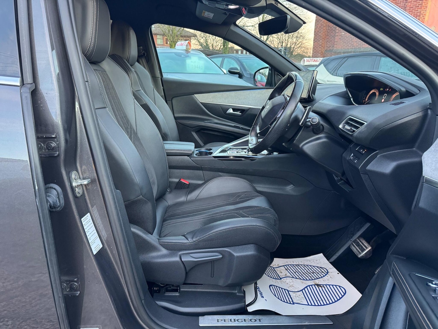 Used Peugeot 5008 2021 for sale - 76898875: Photo 12