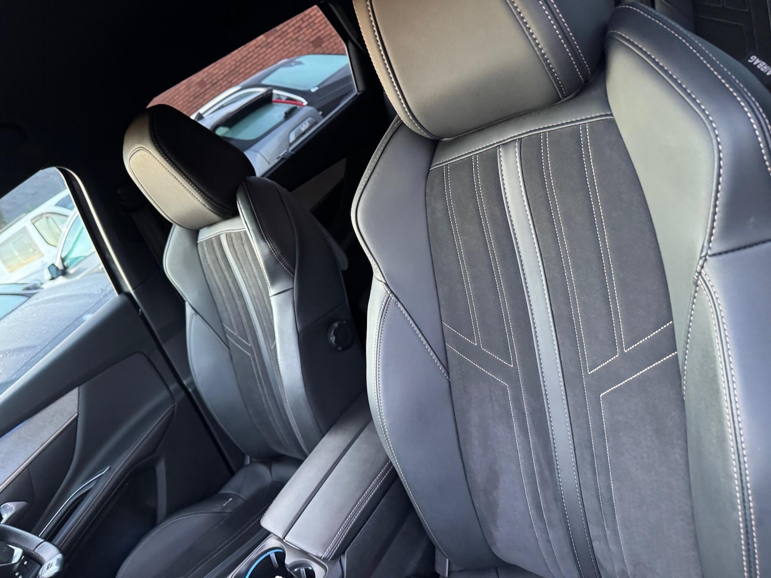 Used Peugeot 5008 2021 for sale - 76898875: Photo 30